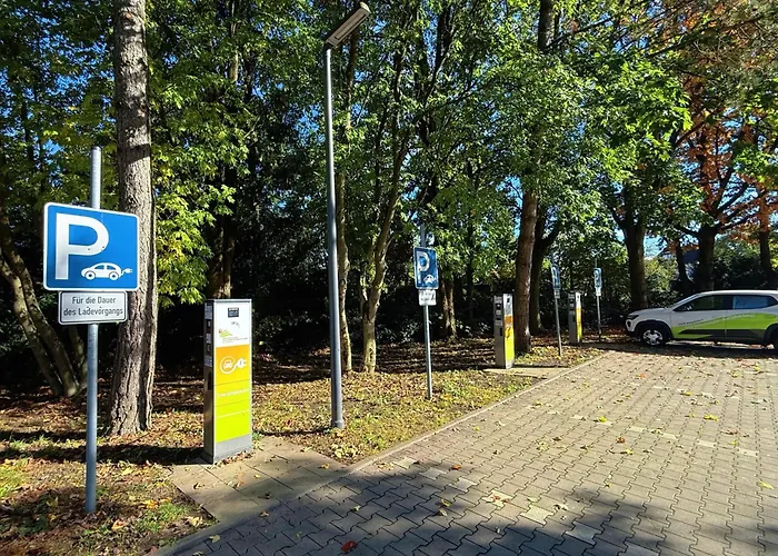 Апартаменты Premium Apartment 85Qm Nahe Therme & Kurpark 1-6 Pers Parkplatz Бад-Липпшпринге